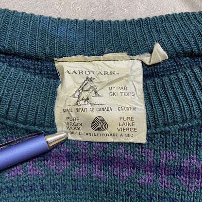 古着　used　AARDVARK　長袖クルーネック総柄ニット　セーター　カナダ製　緑　グリーン　レトロ　秋冬服　Mサイズ