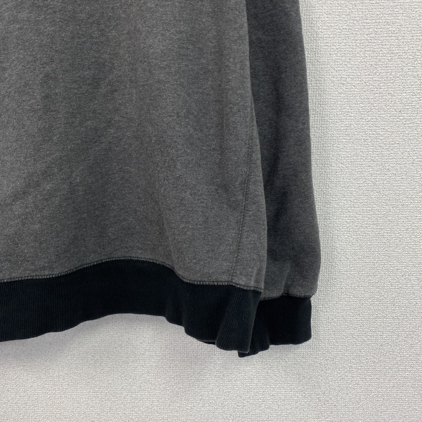 NIKE　ナイキ　スウェット/トレーナー　前V　刺繡ロゴ　灰色　グレー　Lサイズ