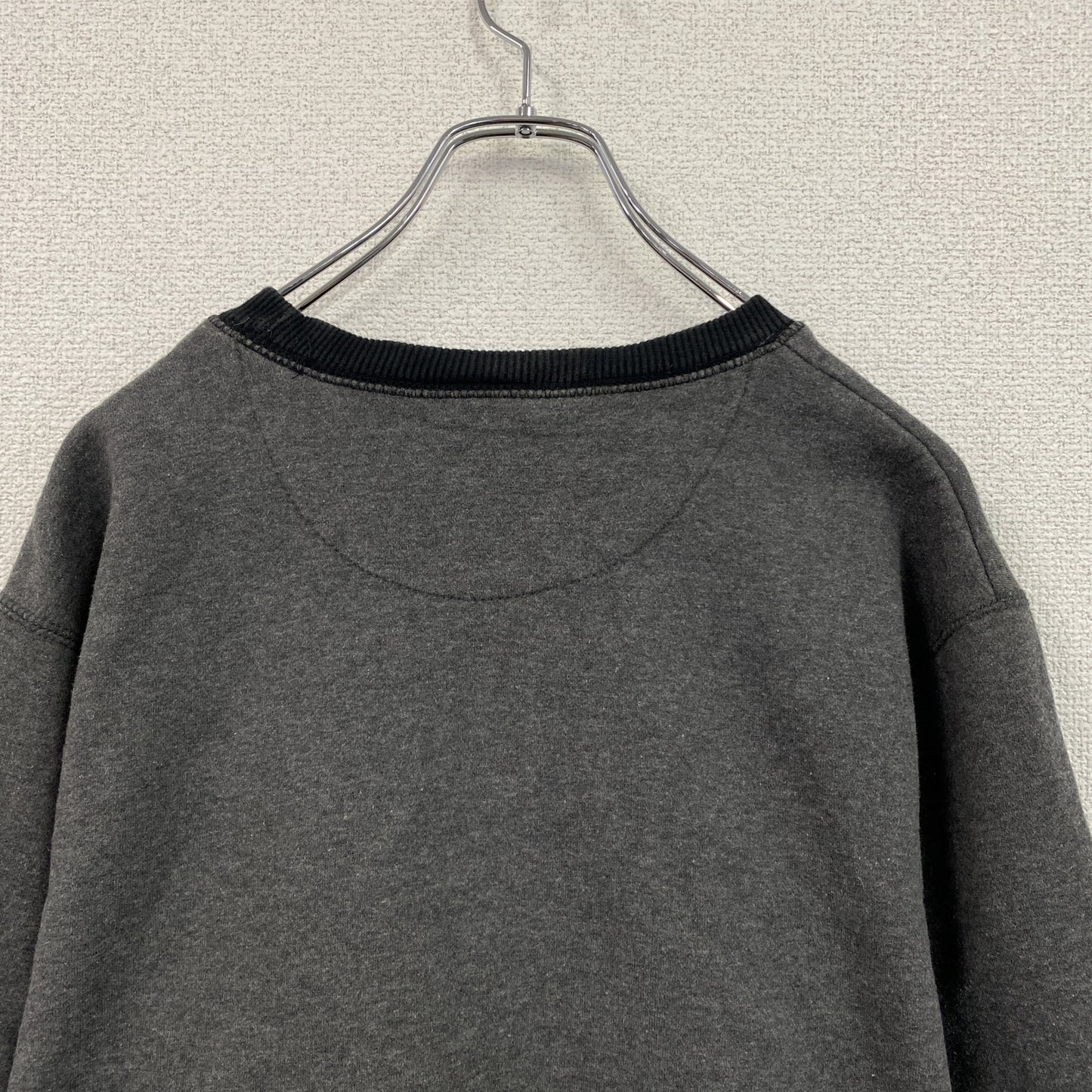 NIKE　ナイキ　スウェット/トレーナー　前V　刺繡ロゴ　灰色　グレー　Lサイズ