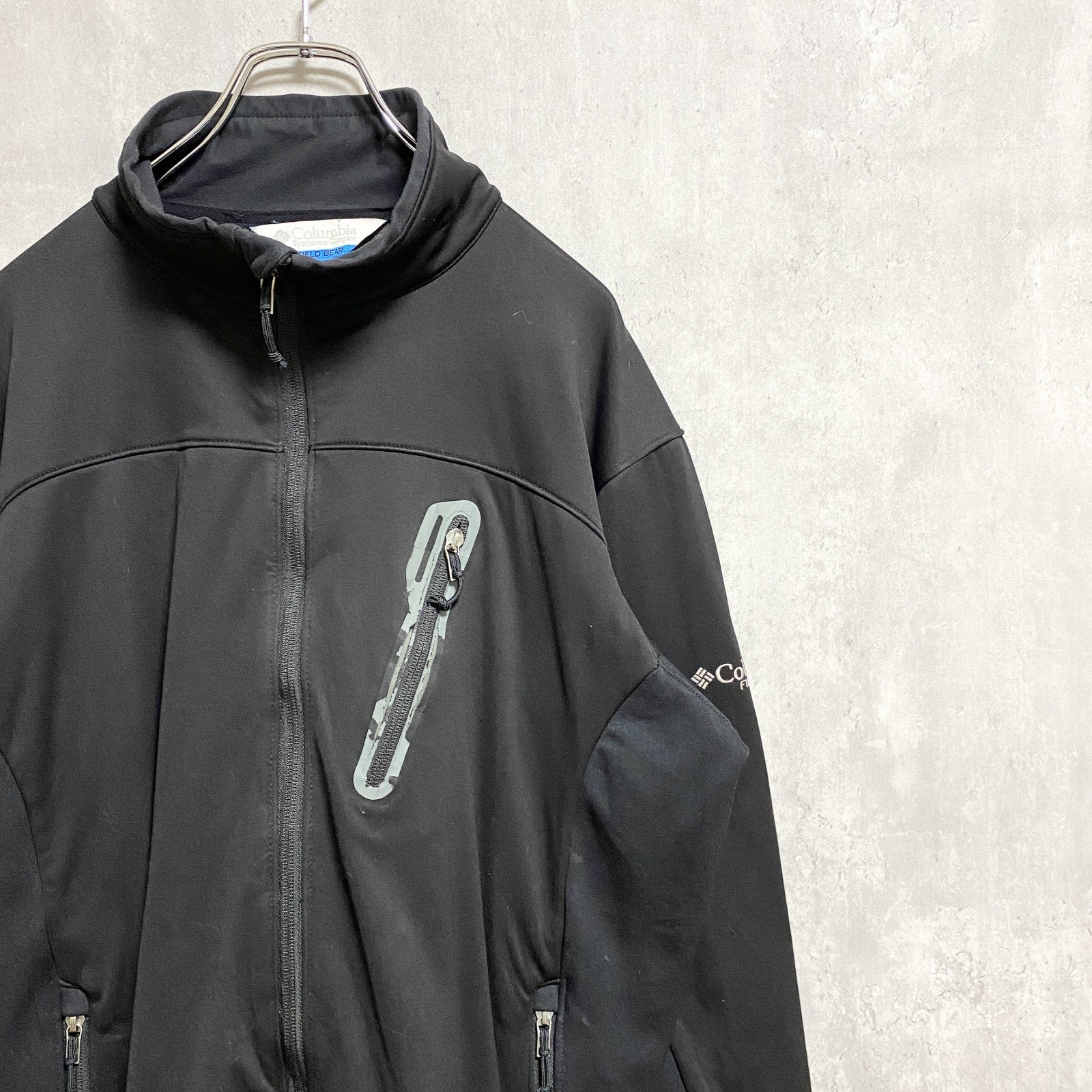 　Columbia　コロンビア　長袖フルジップトラックジャケット　ジャージ　スポーツウェア　黒　ブラック　Lサイズ　古着