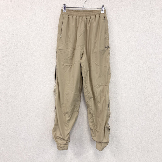 FRED PERRY　フレッドペリー　トラックパンツ　サイドライン　ベージュ　Lサイズ