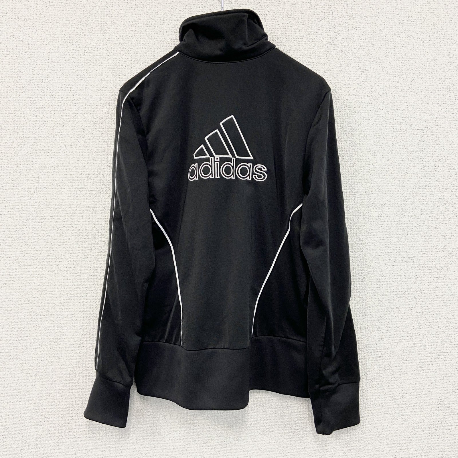 00s　adidas　アディダス　トラックジャケット/ジャージ　パフォーマンスロゴ　デカロゴ　刺繍ロゴ　ヴィンテージ　黒　ブラック　Lサイズ　古着