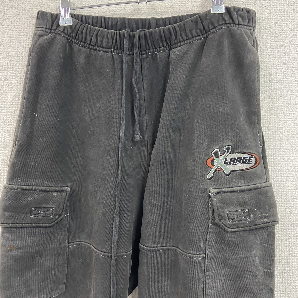 XLARGE　エクストララージ　スウェットパンツ　刺ワッペン　ダークグレー　Lサイズ スウェットボトム イージーパンツ トレーナー 古着