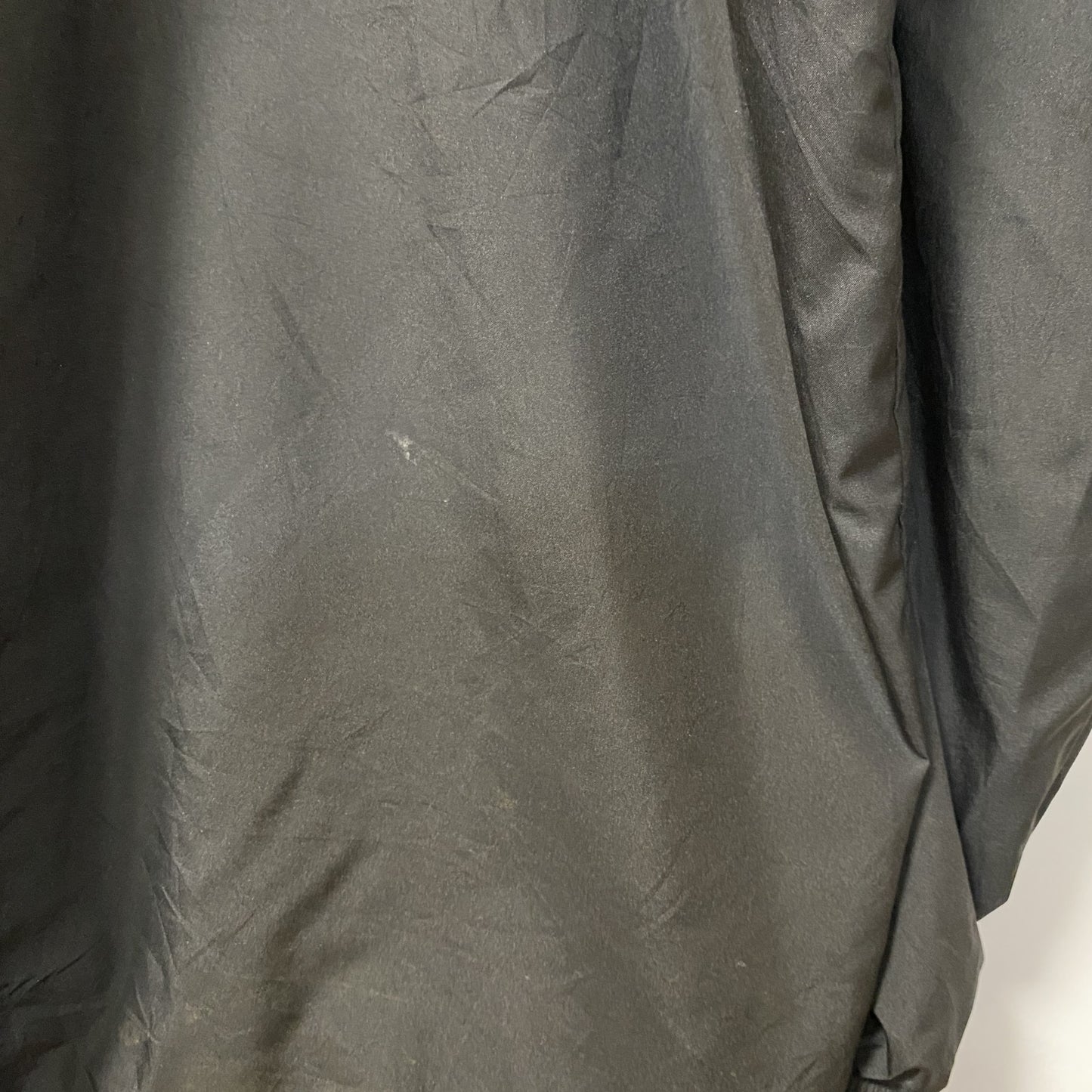 古着 used　CHARLES RIVER　長袖ハイネックナイロンジャケット　ジップアップジャケット　ワンポイント刺繍　LSU　黒