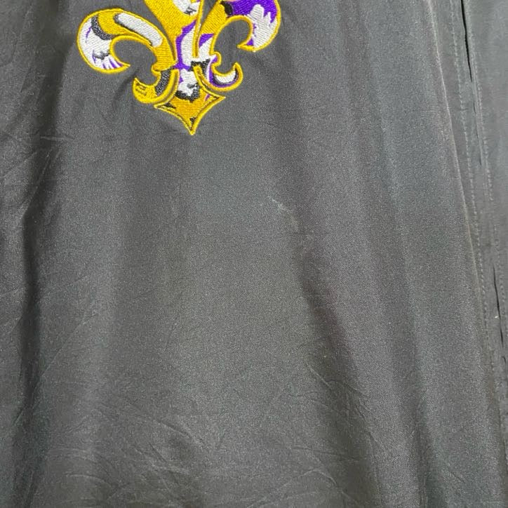 古着 used　CHARLES RIVER　長袖ハイネックナイロンジャケット　ジップアップジャケット　ワンポイント刺繍　LSU　黒