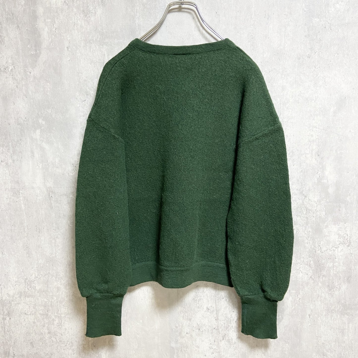 古着　used　70s　80s　LACOSTE　ラコステ　長袖Vネックニット　セーター　フランス製　緑　ヴィンテージ　Mサイズ