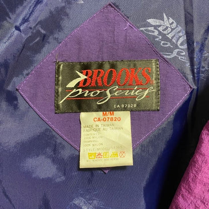 古着 used　BROOKS ProSeries　長袖フルジップナイロンジャケット　ワンポイント刺繍　ネイビー　紫　パープル