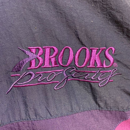 古着 used　BROOKS ProSeries　長袖フルジップナイロンジャケット　ワンポイント刺繍　ネイビー　紫　パープル