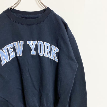 古着 used　長袖カレッジロゴ刺繍スウェット　トレーナー　クルーネック　New York　ネイビー　レトロ　秋冬服　Sサイズ