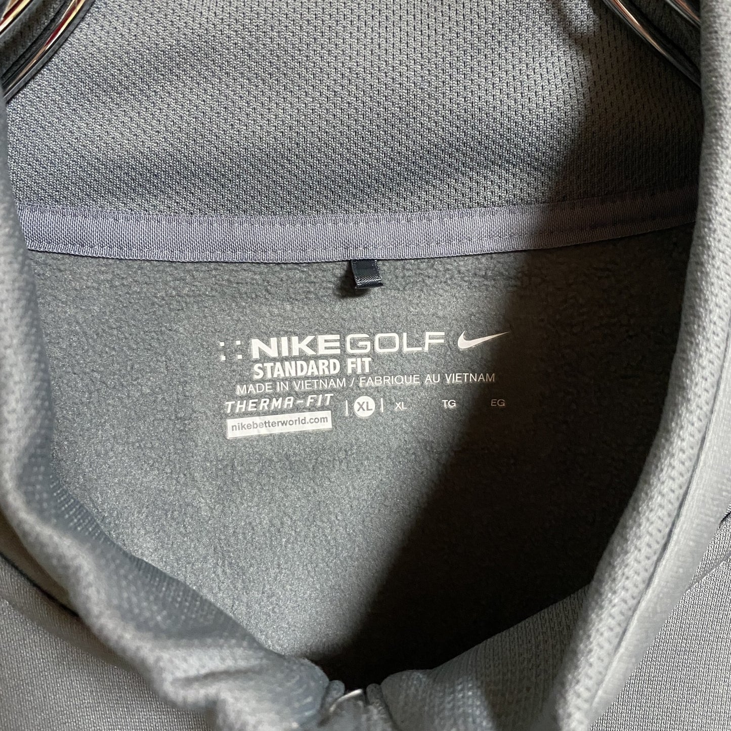 古着 used　NIKE ナイキ　長袖ハーフジッププルオーバー　ジャージ　スウェット　ワンポイント刺繍　XLサイズ