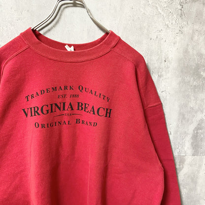 古着 used　USA製　90s　VIRGINIA BEACH　長袖プリントスウェット　トレーナー　クルーネック　赤　Mサイズ