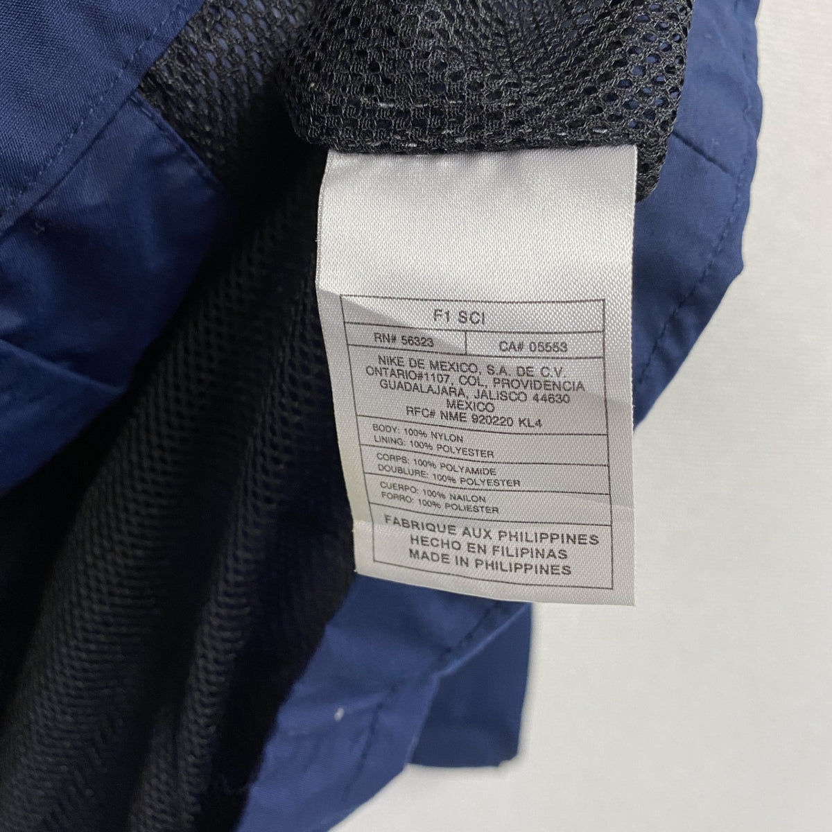 00s　NIKE　ナイキ　フルジップナイロンジャケット　スウッシュ　ヴィンテージ　紺　ネイビー　XLサイズ　古着