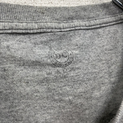 BATMAN　バットマン　半袖プリントTシャツ　灰色　グレー