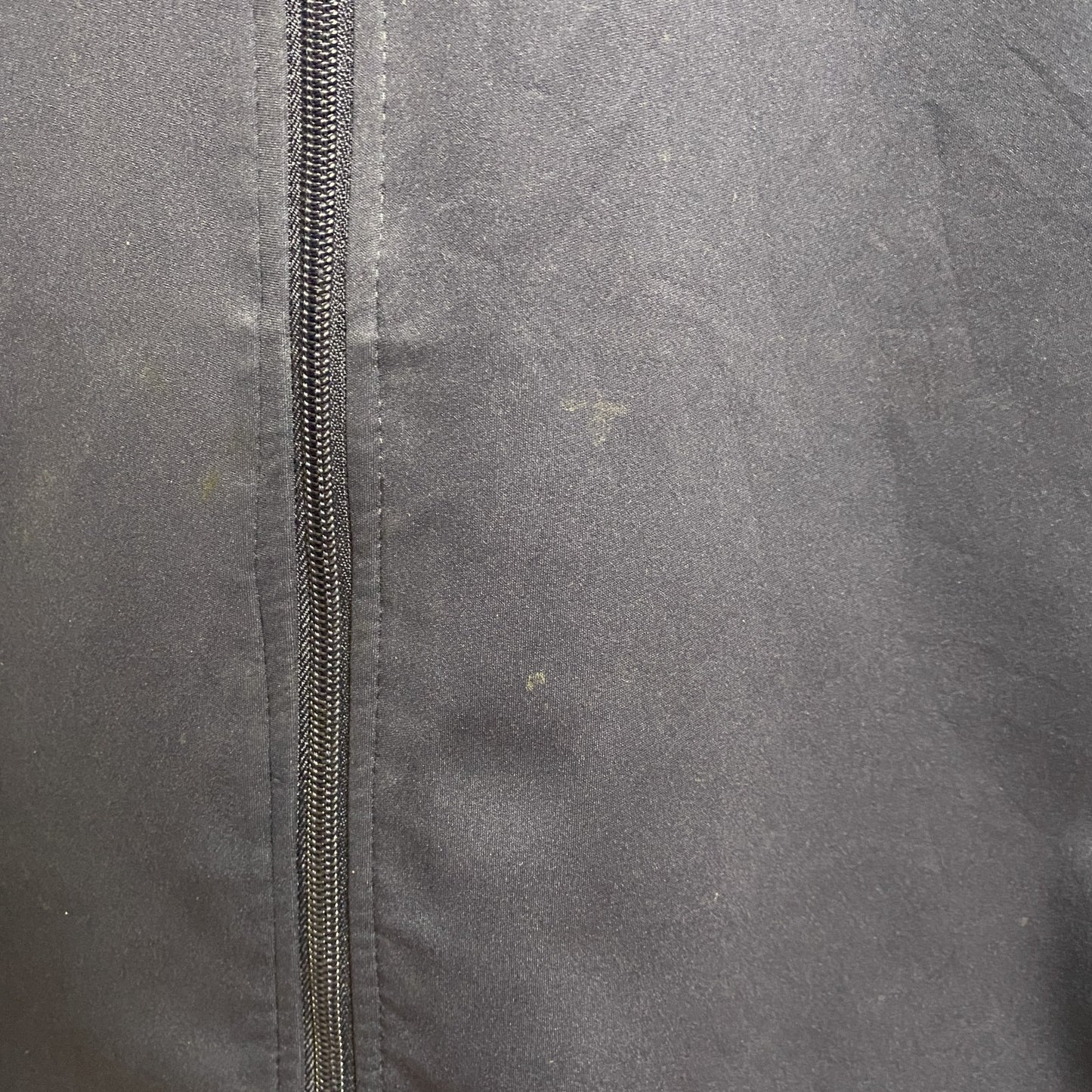 古着 used　ULTRACLUB　長袖フルジップトラックジャケット　ジャージ　ワンポイントロゴ刺繍　ネイビー　Mサイズ