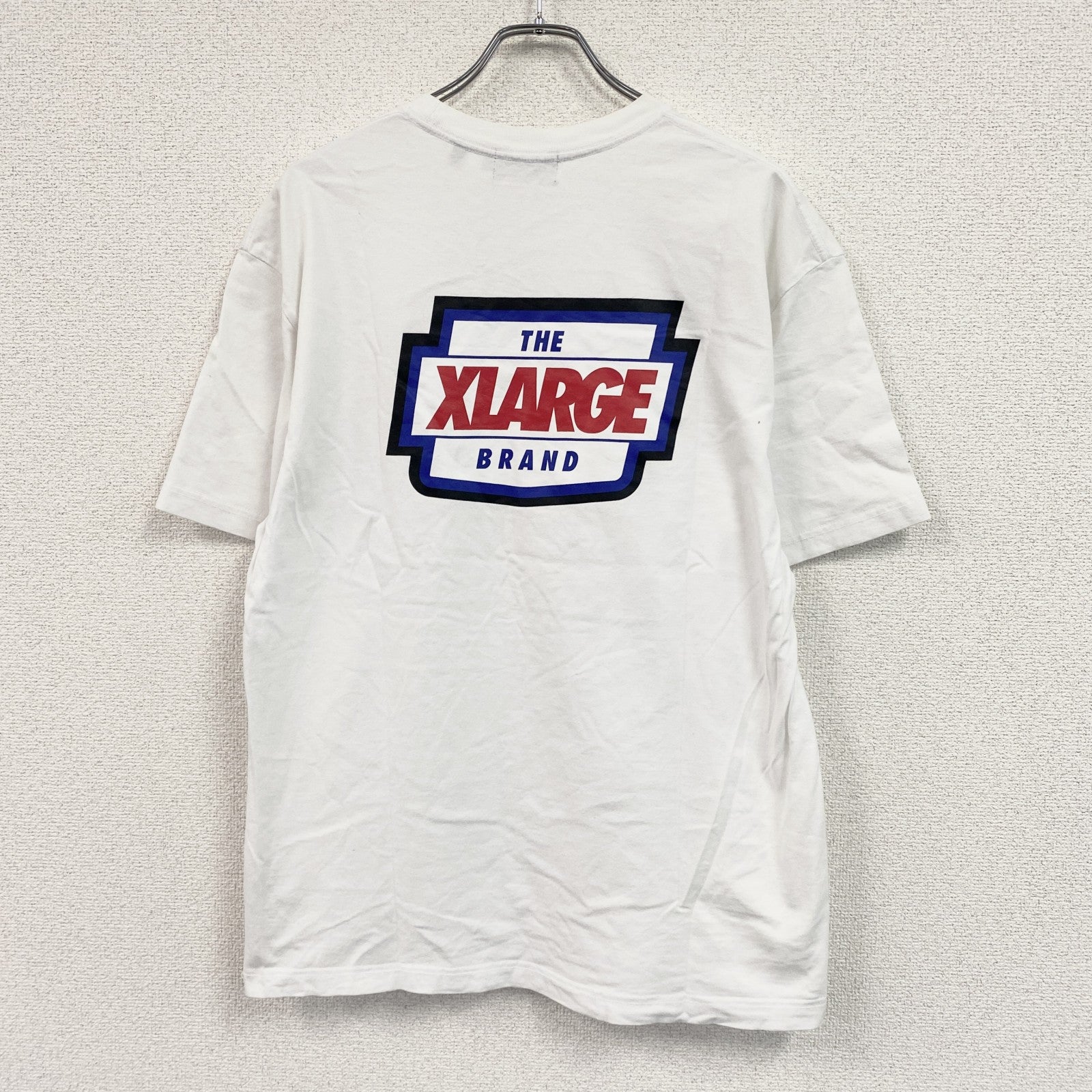 X-LARGE　エクストララージ　半袖プリントTシャツ　デカロゴ　両面プリント　白　ホワイト　Lサイズ　古着