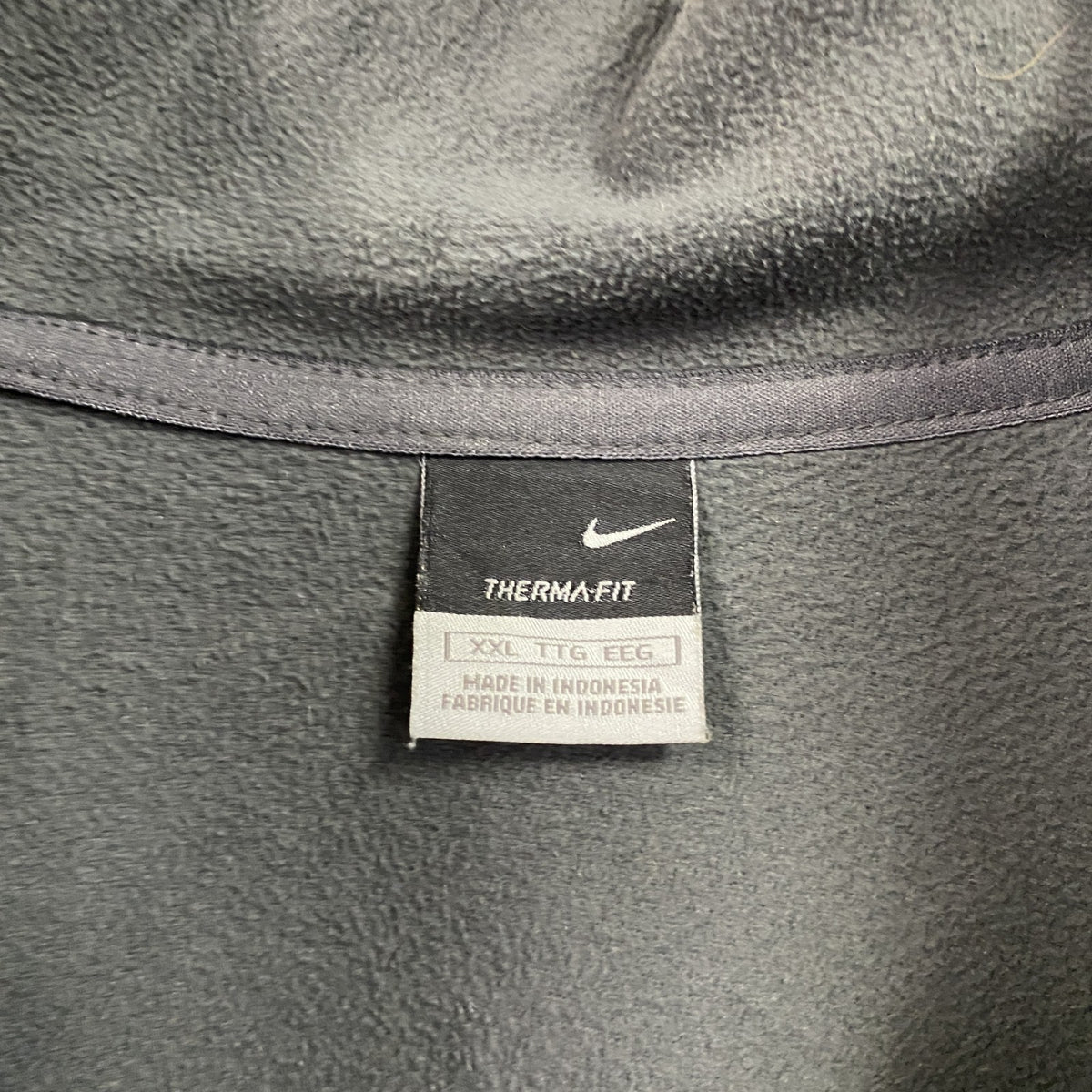 NIKE　ナイキ　THERMA-FIT　フリースジャケット/ボアジャケット　スウッシュ　灰色　グレー　2XLサイズ　古着