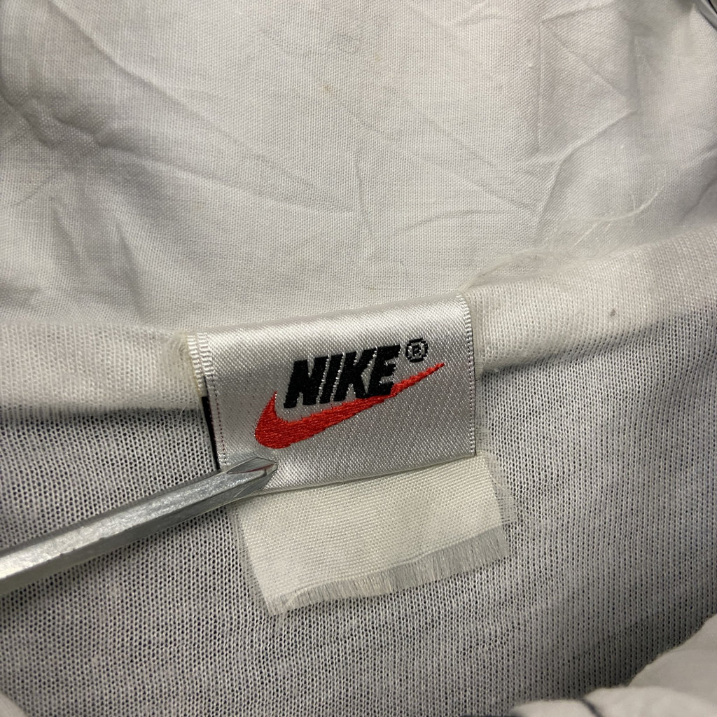 NIKE　ナイキ　トラックジャケット/ジャージ　フルジップジャケット　黒　ブラック　古着