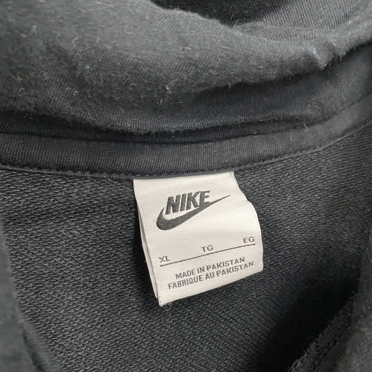 NIKE　ナイキ　スウェットパーカー/フーディー　刺ロゴ　黒　ブラック　XLサイズ トレーナー スウェットトップス フード付き 古着