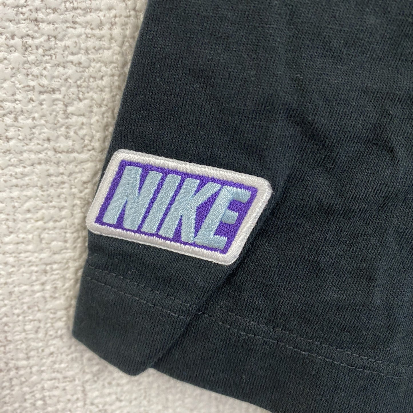 NIKE AIR JORDAN　ナイキエアジョーダン　半袖プリントTシャツ　スウッシュマーク　黒　Lサイズ