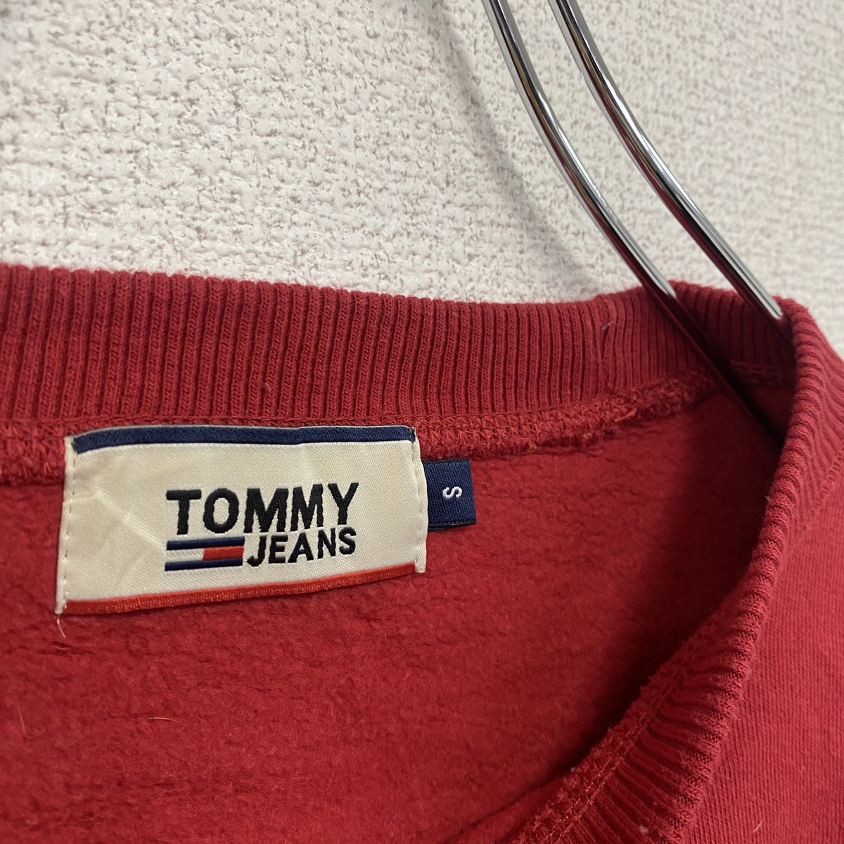 TOMMY JEANS　トミージーンズ　スウェット/トレーナー　デカロゴ　赤　レッド　Sサイズ　古着