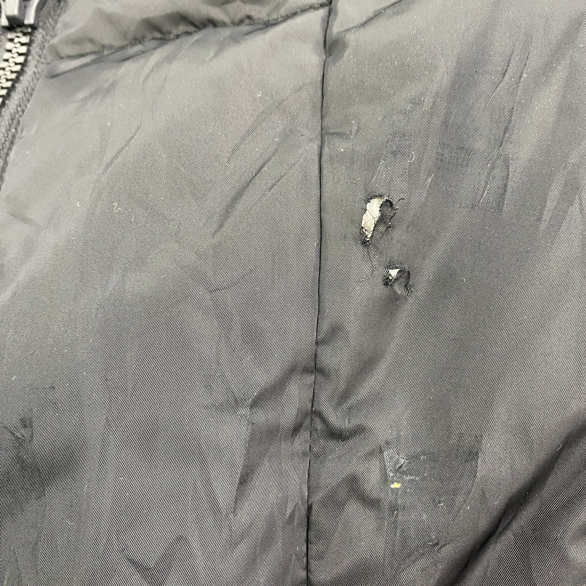 GAP　ギャップ　フルジップダウンベスト　ダウン80％　3つポケット　黒　ブラック　Lサイズ　古着