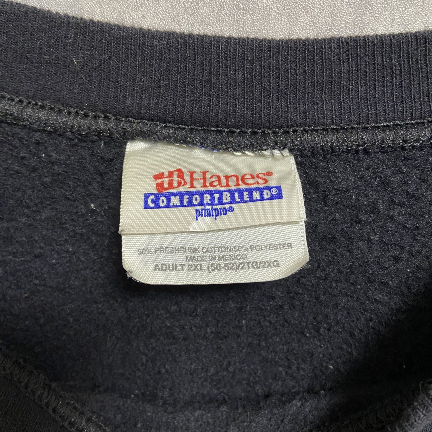 古着 used　Hanes　ヘインズ　長袖ワンポイント刺繡スウェット　トレーナー　黒　ブラック　オーバーサイズ　XXLサイズ