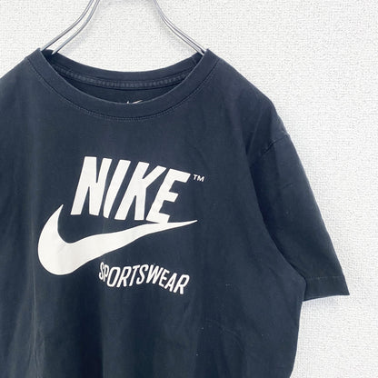 古着 used　NIKE　ナイキ　半袖プリントTシャツ　スポーツウェア　SPORTSWEAR　レトロ　ブラック　黒　Mサイズ