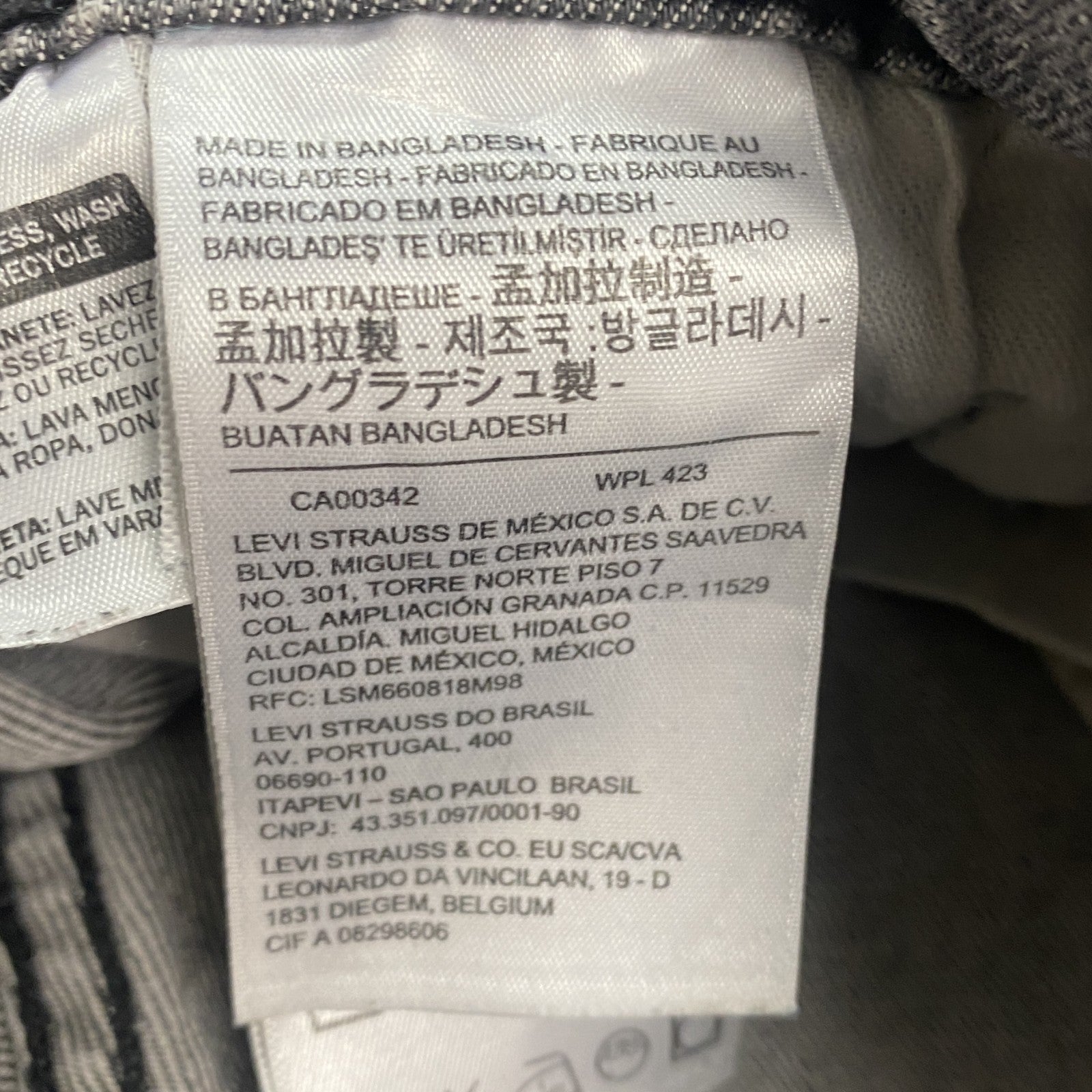 Levi’s　リーバイス　511　ブラックデニムパンツ/ジーンズ　ジップフライ　黒　ブラック　W28サイズ　古着