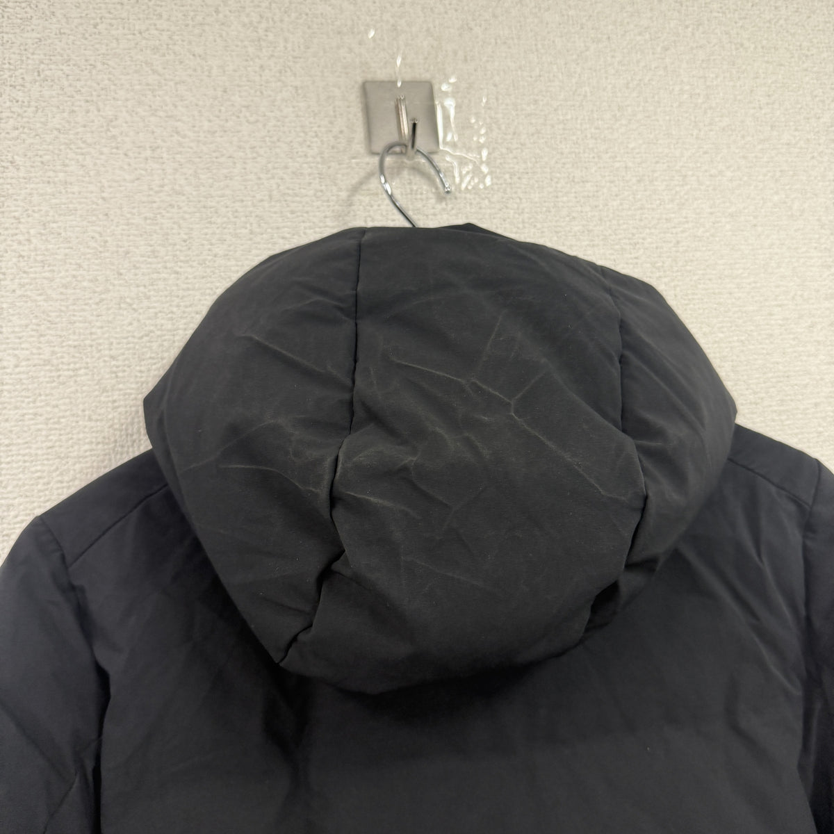 UNIQLO　ユニクロ　シームレスダウンジャケット　ダウン90％　黒　ブラック　Mサイズ　古着