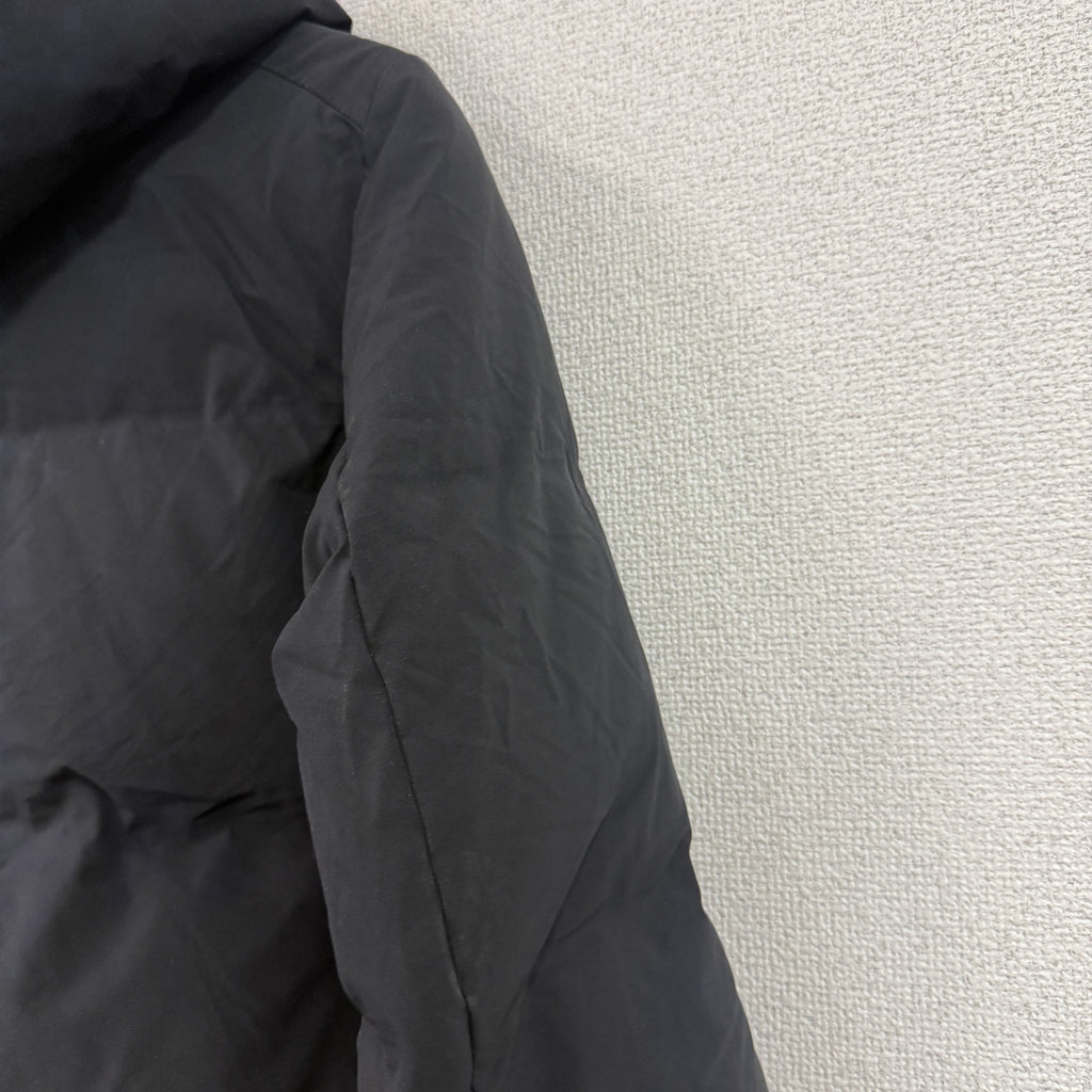 UNIQLO　ユニクロ　シームレスダウンジャケット　ダウン90％　黒　ブラック　Mサイズ　古着