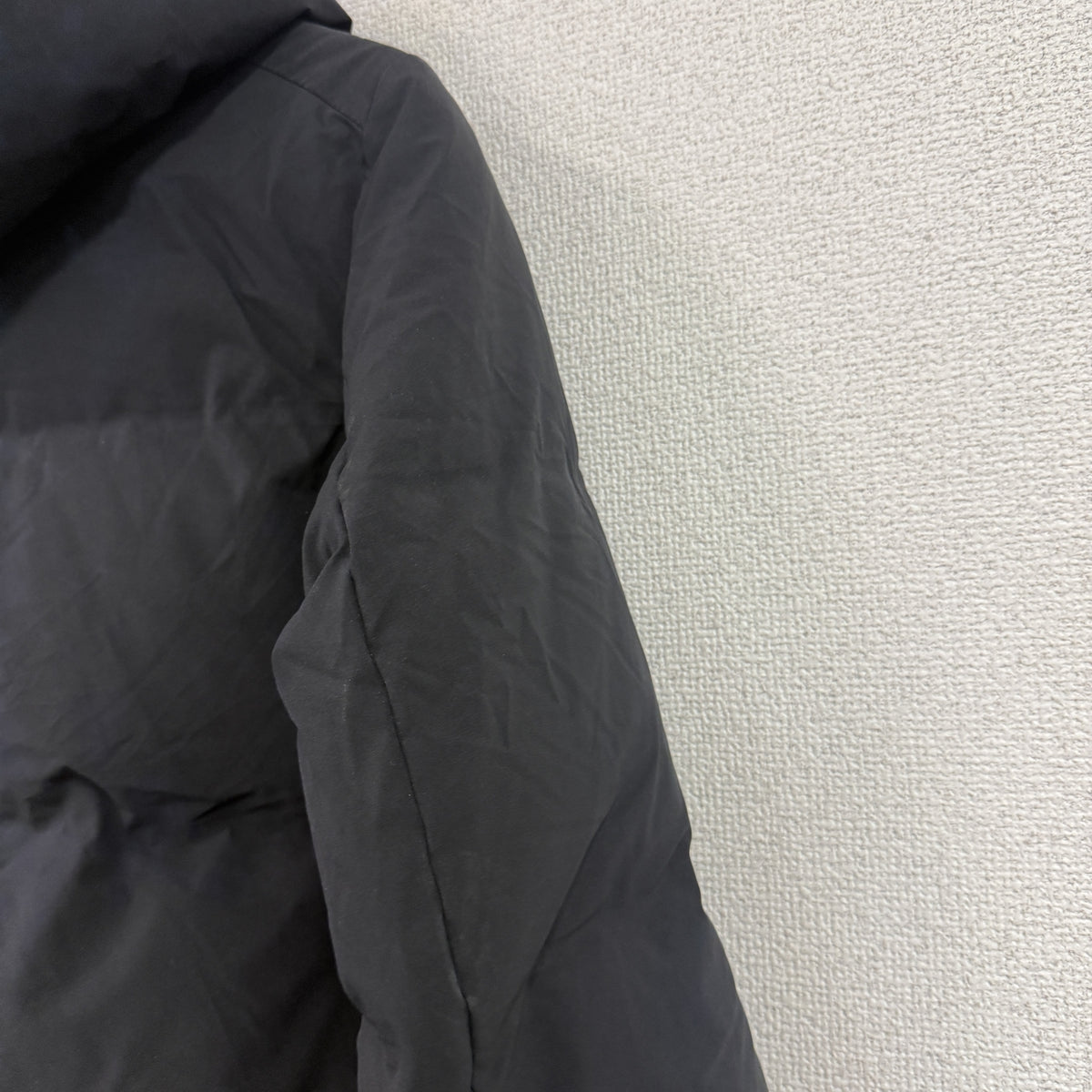 UNIQLO　ユニクロ　シームレスダウンジャケット　ダウン90％　黒　ブラック　Mサイズ　古着