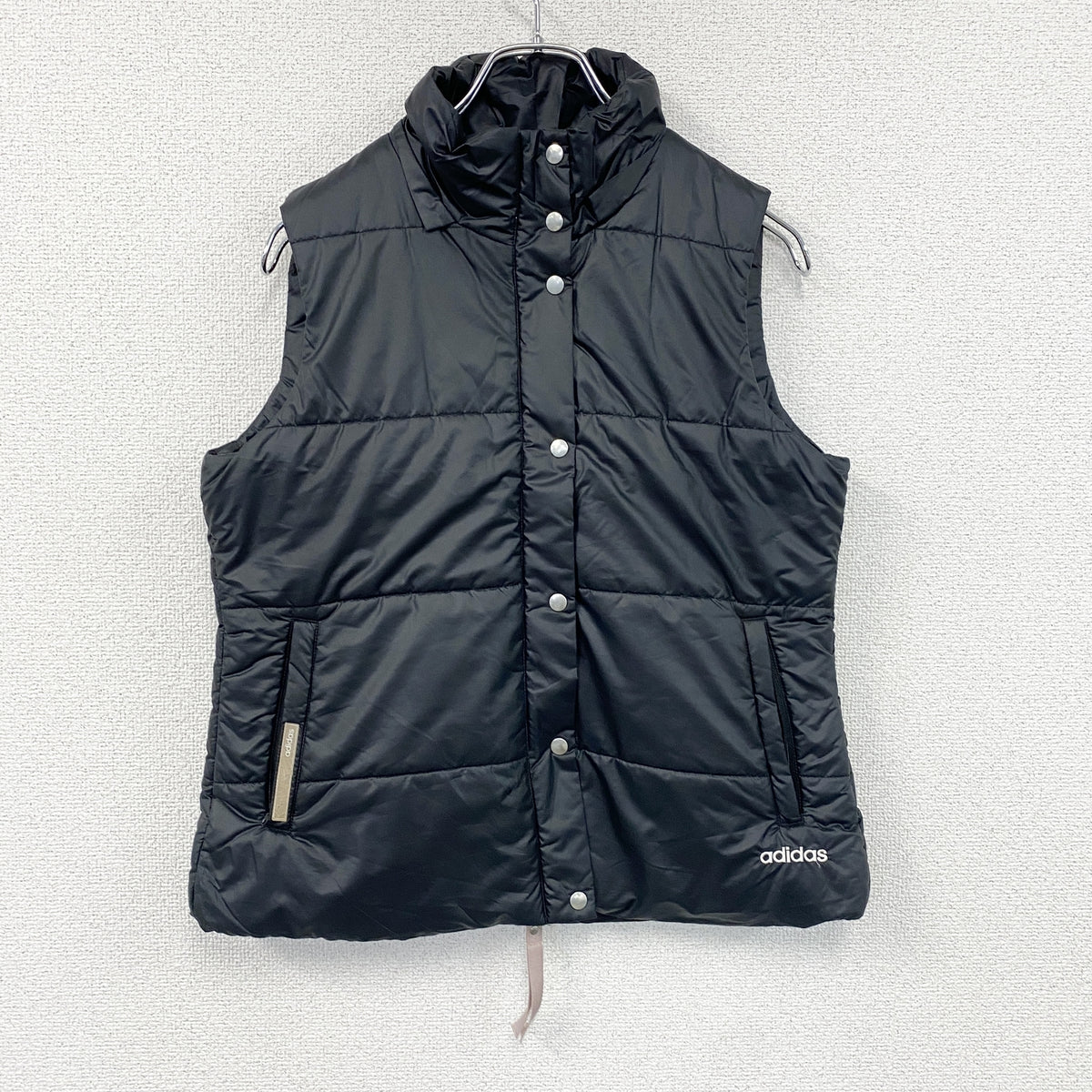 adidas　アディダス　中綿ベスト　黒　ブラック　Mサイズ　古着