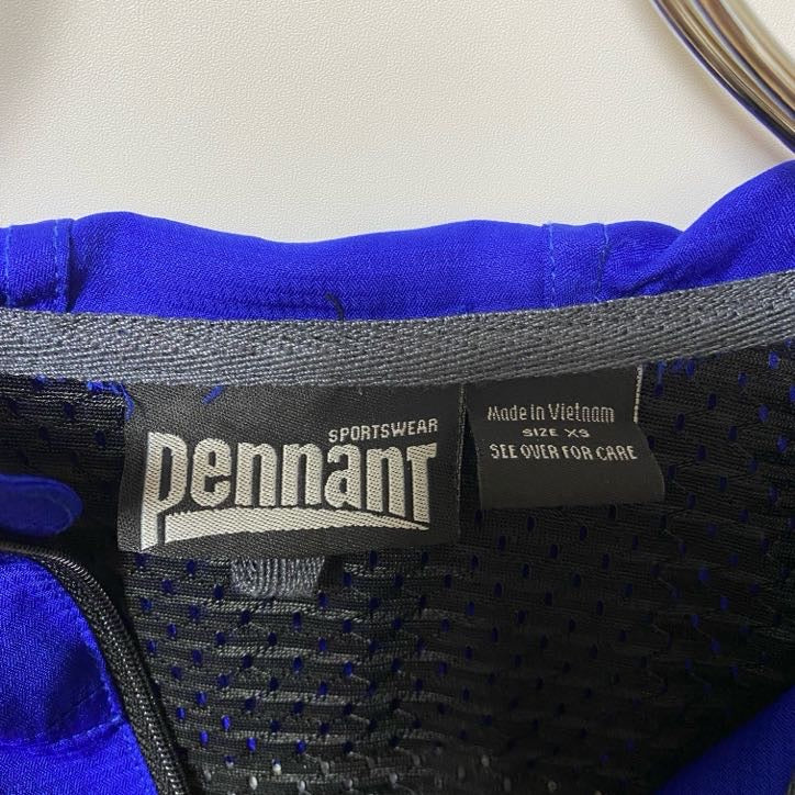 PENNANT　長袖ナイロンプルオーバー　ハーフジップパーカー　バック刺繍　ライトアウター　黒　ブラック　青　ブルー　XSサイズ　古着