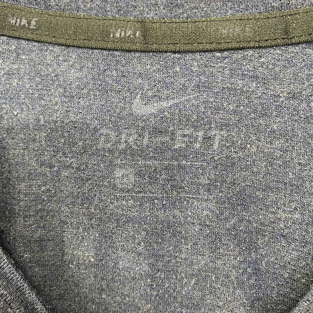 NIKE　ナイキ　半袖プリントTシャツ　スウッシュロゴ　バックプリント　レトロ　ネイビー　紺　Lサイズ　古着