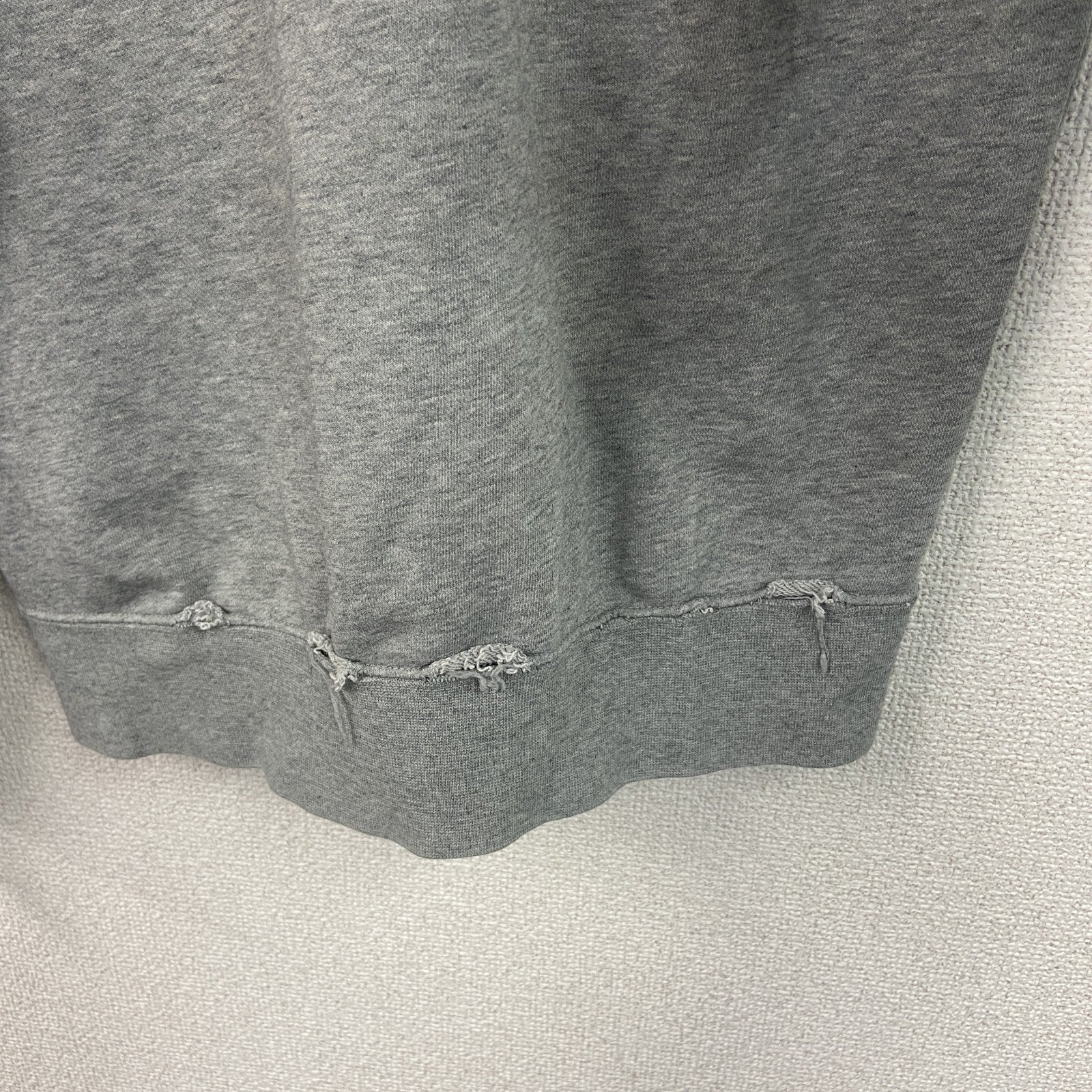 古着 used　NIKE　ナイキ　スウェット/トレーナー　スウッシュロゴ　トライカラー　黒　ブラック　白　ホワイト　グレー　灰色　Mサイズ
