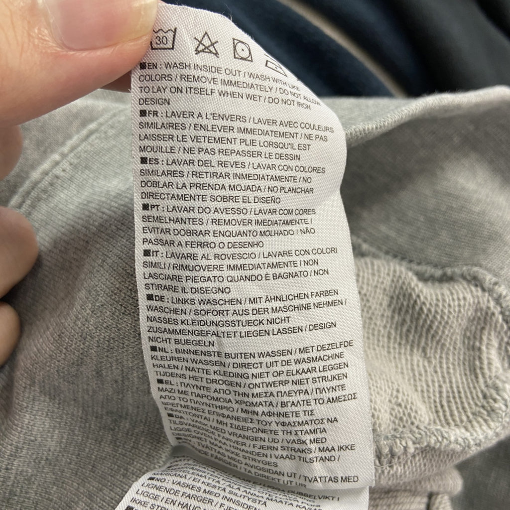 古着 used　NIKE　ナイキ　スウェット/トレーナー　スウッシュロゴ　トライカラー　黒　ブラック　白　ホワイト　グレー　灰色　Mサイズ