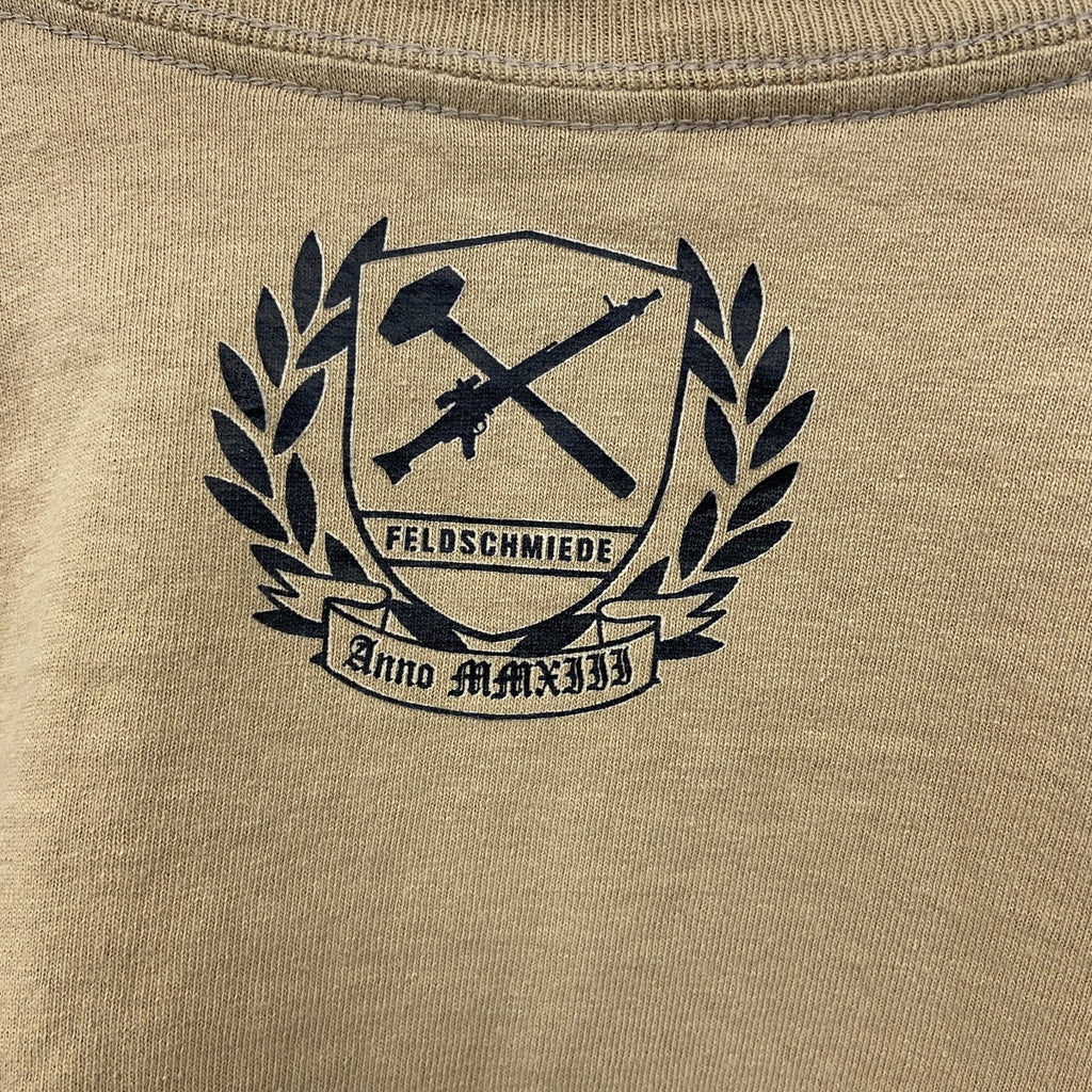 GILDAN　ギルダン　半袖プリントTシャツ　ブラックレター　鎧　騎士道　英字プリント　両面プリント　ベージュ　XLサイズ　古着