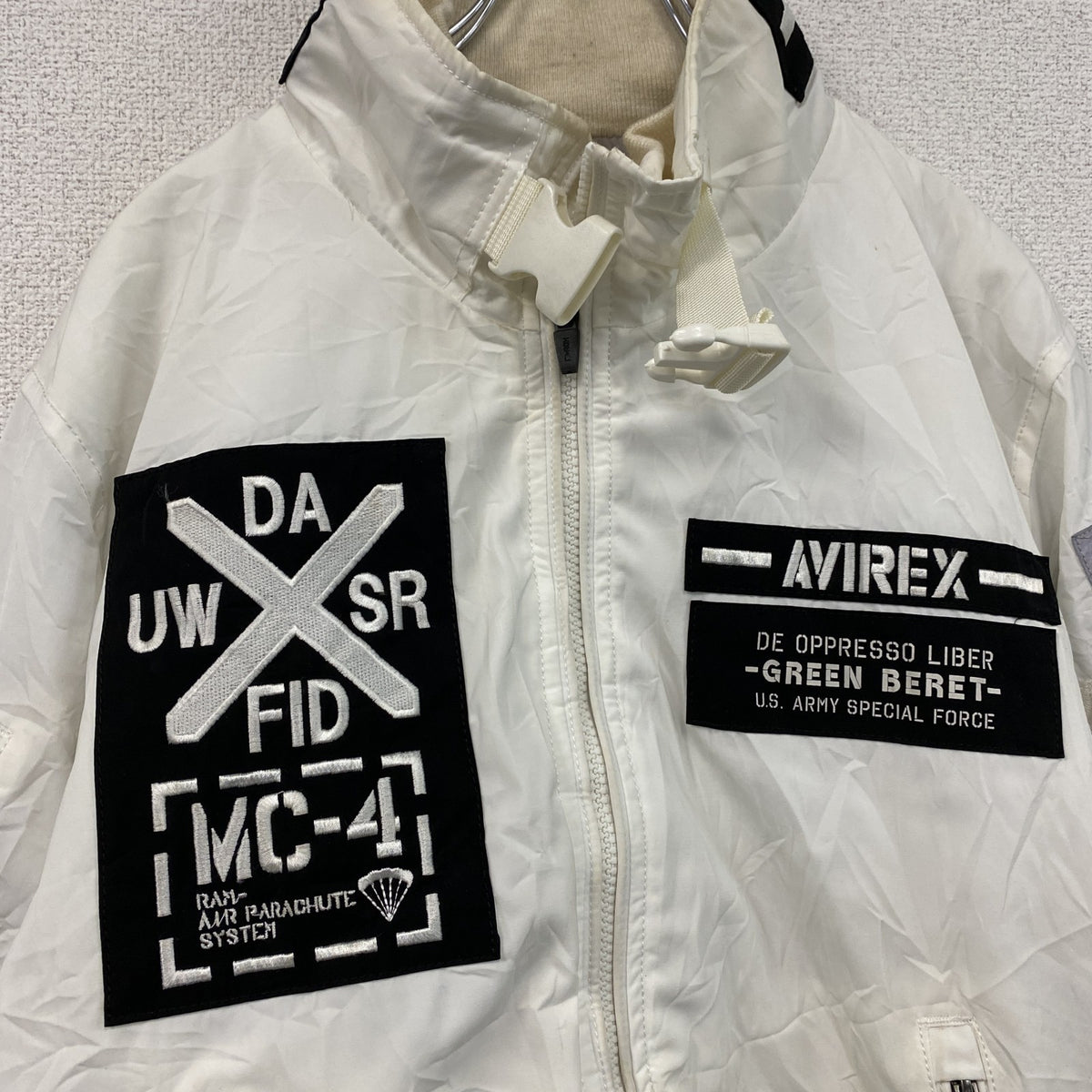 AVIREX　アヴィレックス　AMC MA-1 MOD　フライトジャケット　ミリタリージャケット　中綿入り　白　ホワイト　XLサイズ　
