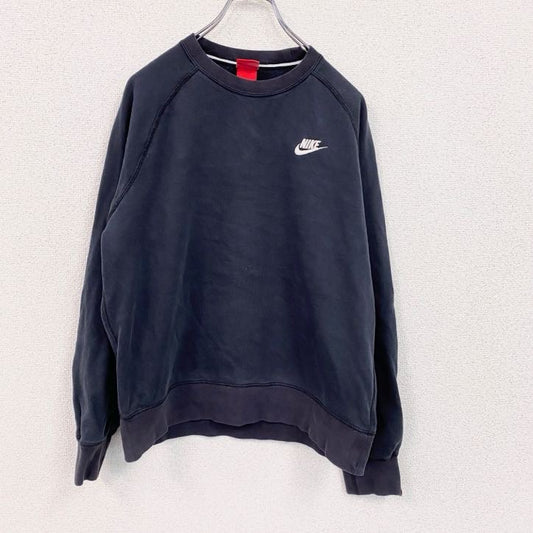 NIKE　ナイキ　スウェット/トレーナー　刺繡ロゴ　黒　ブラック　Mサイズ