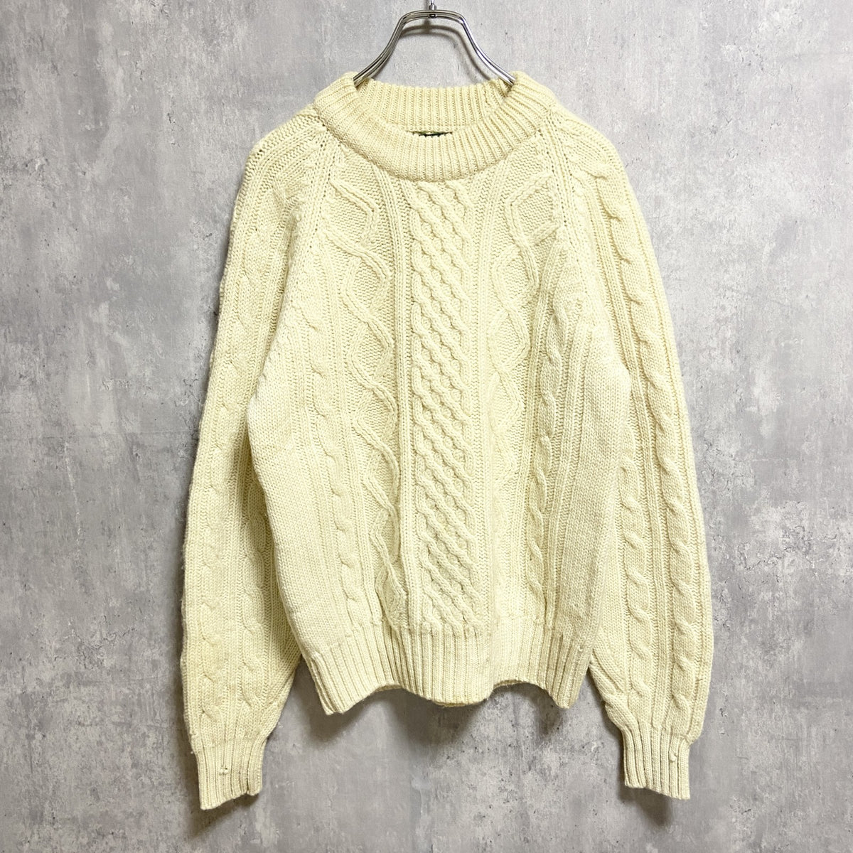 00s　00年代　IZOD　アイゾッド　長袖クルーネックニット　セーター　ヴィンテージ　白　ホワイト　Mサイズ　古着