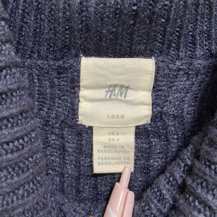 古着 used　H&M　エイチアンドエム　長袖ノルディック柄ニット　セーター　タートルネック　トナカイ　ネイビー　秋冬服　Sサイズ