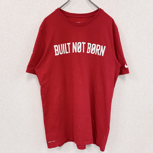 NIKE　ナイキ　BUILT NOT BORN　半袖プリントTシャツ　カレッジタイプ　赤　レッド　Lサイズ