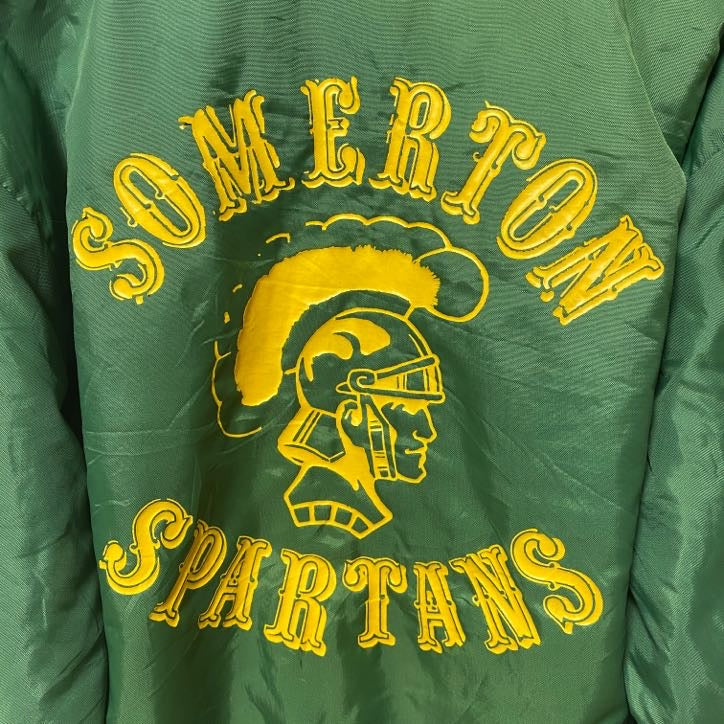 古着 used　DeLONG　長袖ナイロンスタジャン　バックプリント　SOMERTON SPARTANS　カーキ　Sサイズ