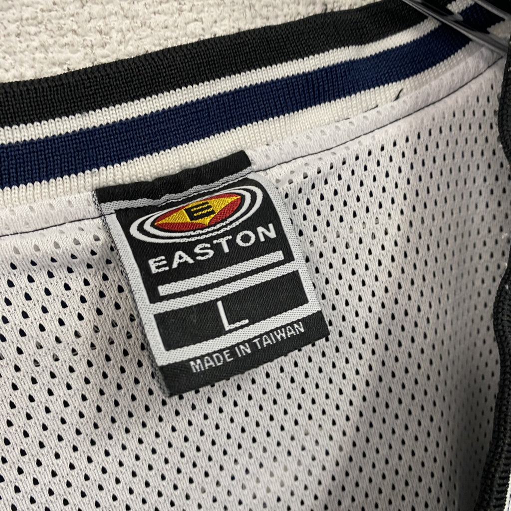 ～90s　EASTON　ナイロンプルオーバージャケット　Vネック　刺繍ロゴ　ワッペン　ヴィンテージ　黒　ブラック　Lサイズ　古着