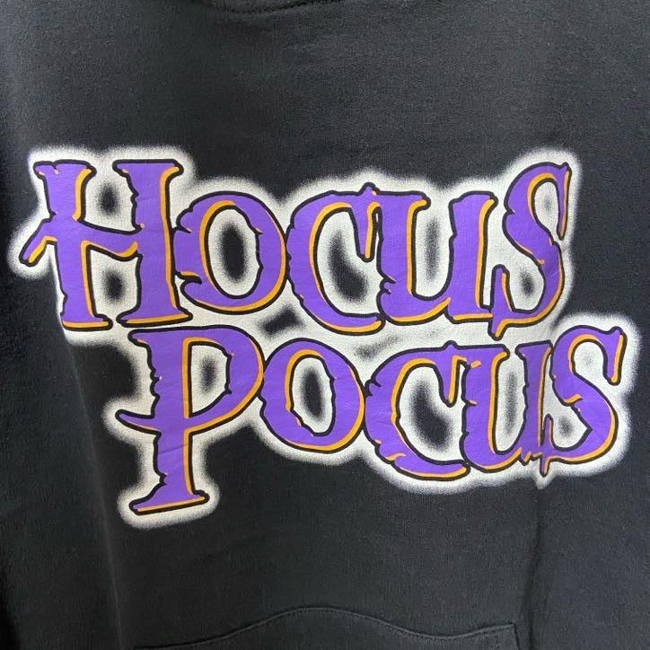 古着 used　Disney　ディズニー　HOCUSPOCUS　ホーカスポーカス　長袖ロゴプリントパーカー　黒　ブラック　Mサイズ