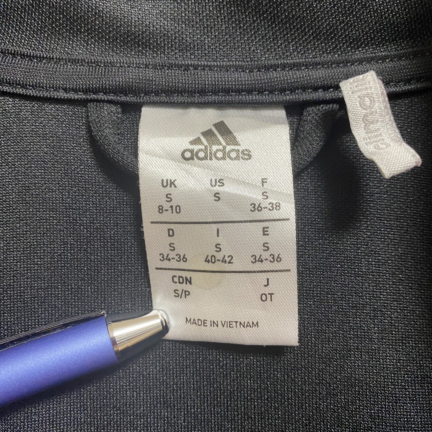 古着 used　adidas　アディダス　長袖フルジップトラックジャケット　ジャージ　バックプリント　黒　Sサイズ