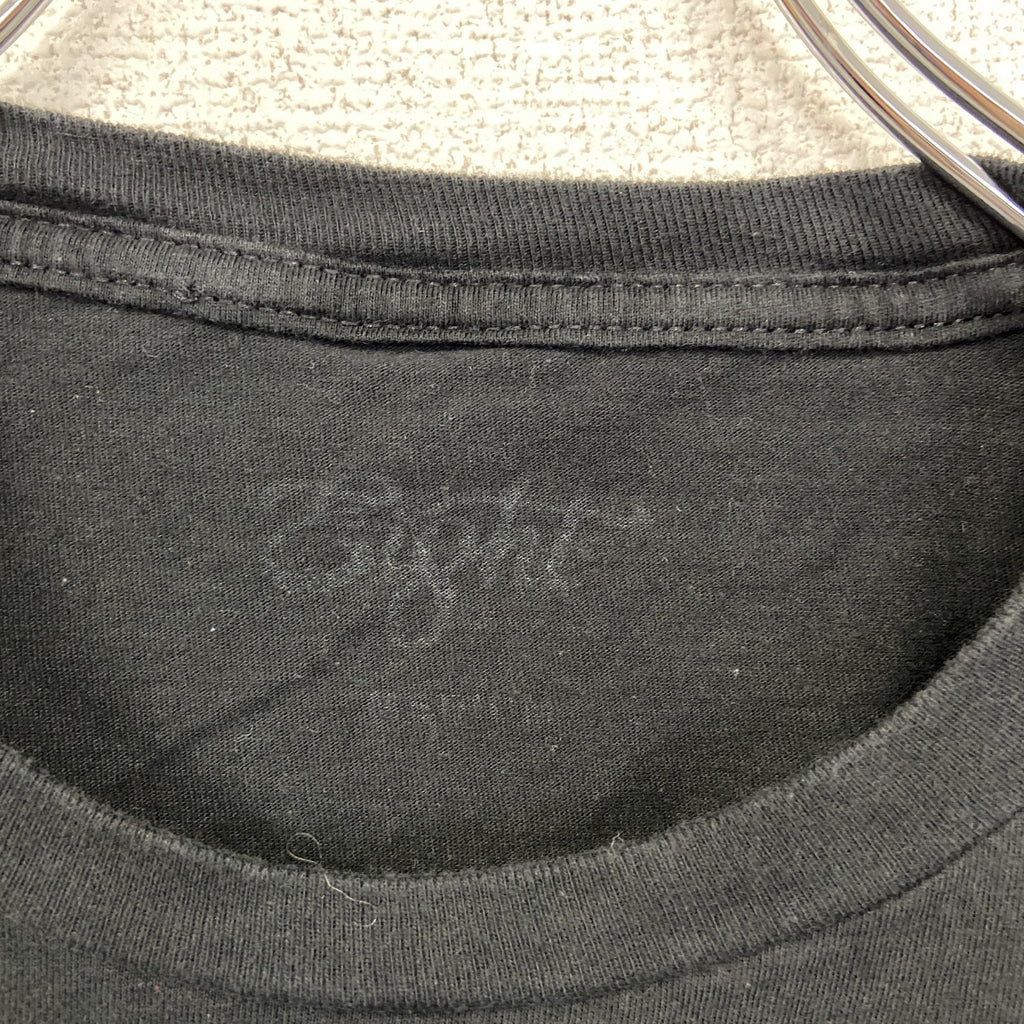 Eight　半袖ワンポイント刺繍Tシャツ　サンタクロース　シンプルデザイン　黒　ブラック　クルーネック　　古着
