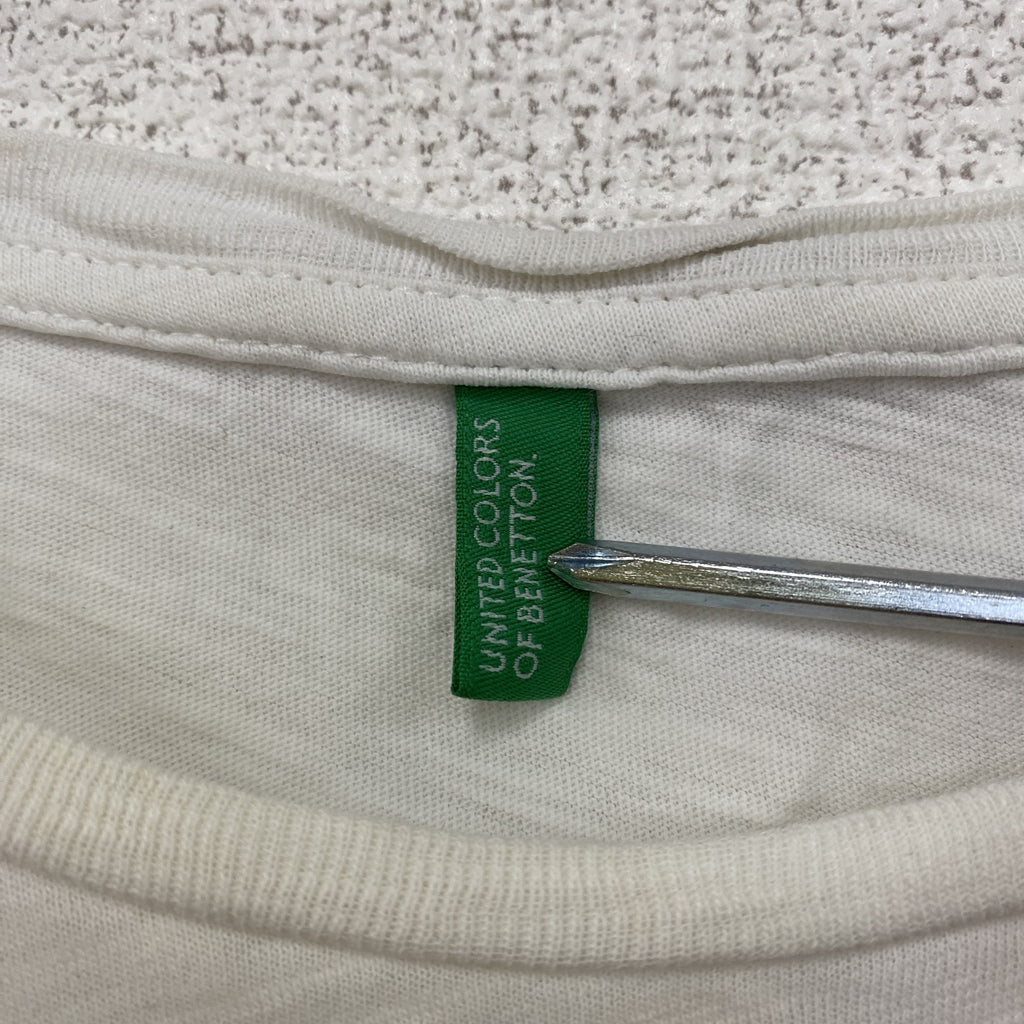 UNITED COLORS OF BENETTON　ユナイテッドカラーズオブベネトン　半袖プリントTシャツ　白　ホワイト　　古着