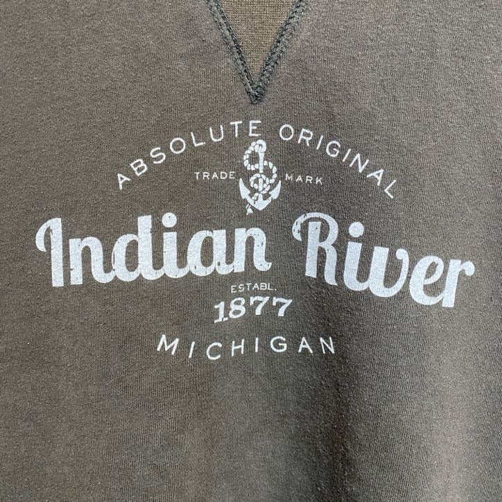 古着 used　長袖プリントスウェット　クルーネックトレーナー　Vガゼット　Indian River　ミシガン州　緑　グリーン　レトロ