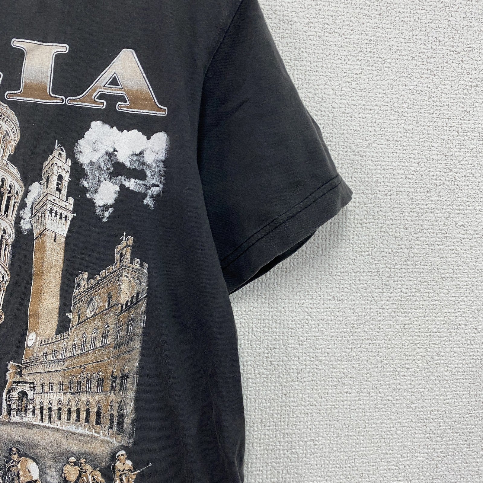KOKSE　半袖プリントTシャツ　イタリア　ユーロ　アートプリント　ビックロゴ　ダークグレー　Mサイズ　古着